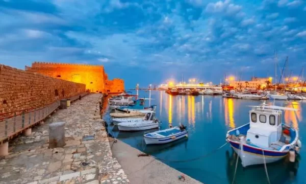 Heraklion-city, evening, lights, old port